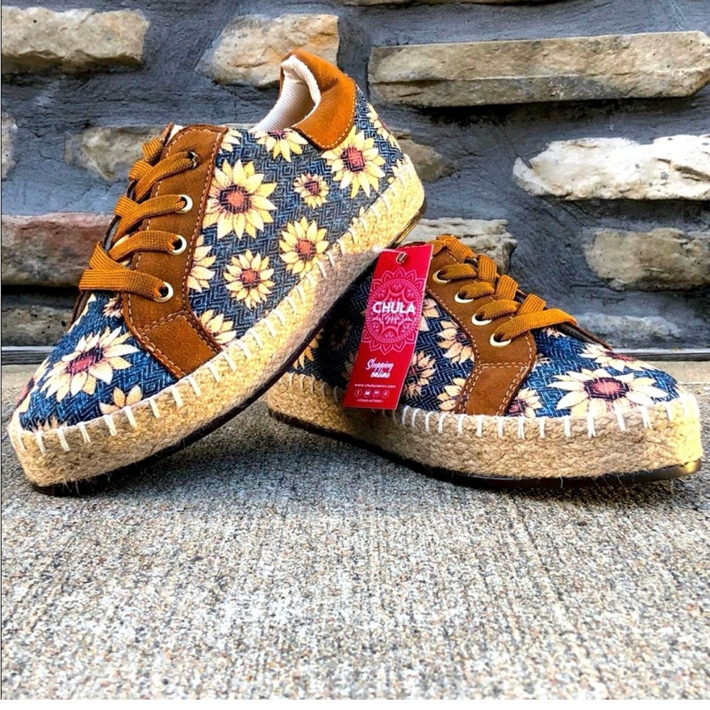 Women's Floral Sneakers - Blue and Tan